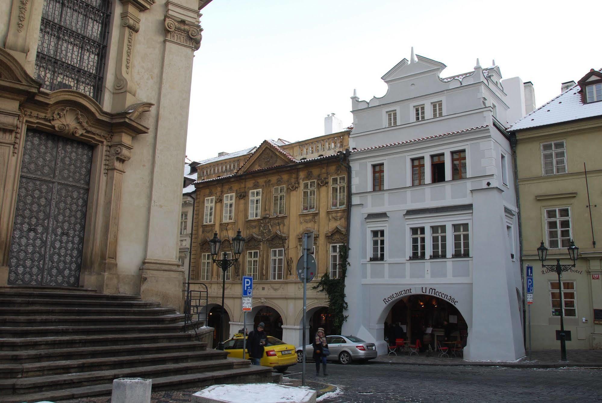 Residence U Mecenase Praha Bagian luar foto